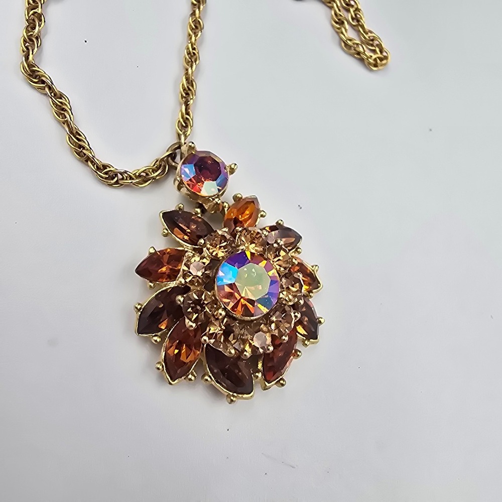 Vintage Trifari Necklace AB Rhinestones Gold Tone Amber Brown - Picture 1 of 12